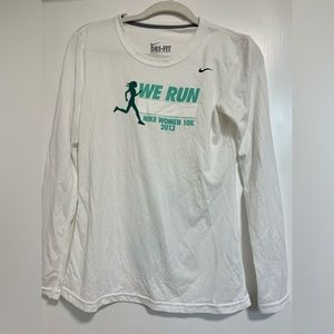 Nike Women 10K 2013 Dri-fit shirt